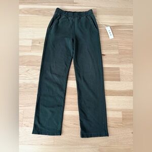 AMO Firts Love Sweatpants Evergreen Size Small